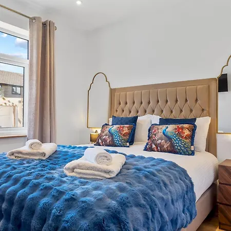 Newly Renovated Luxury Pass The Keys Semesterbostad Ulverston